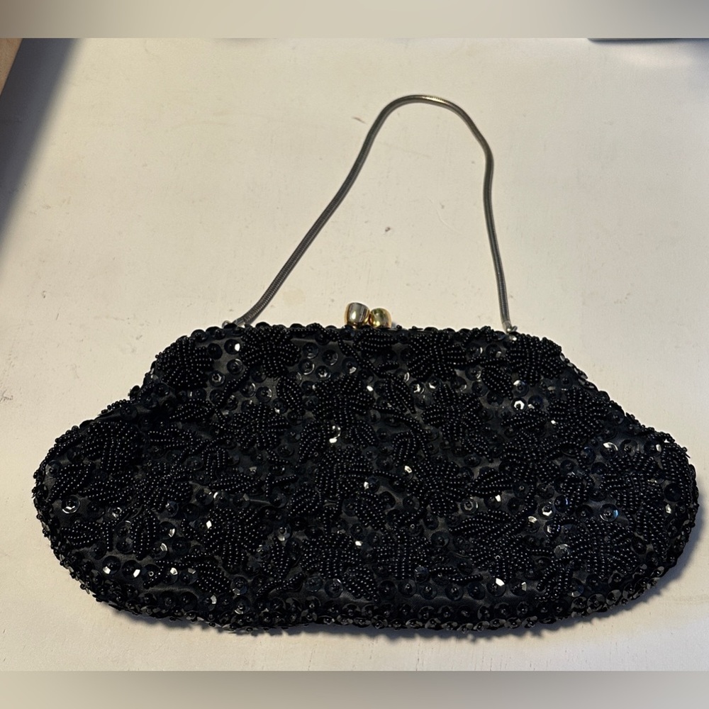 Hand Beaded In The Crown Colony of Hong Kong Clutch Handbag